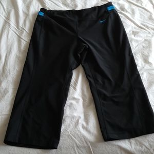Nike dri fit capris